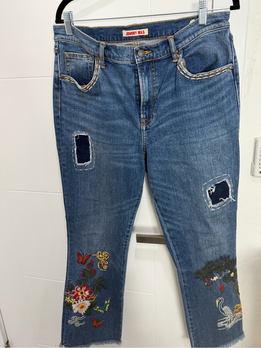 Johnny Was Medium Blue Straight Leg Jeans with Multicolor Embroidery 30